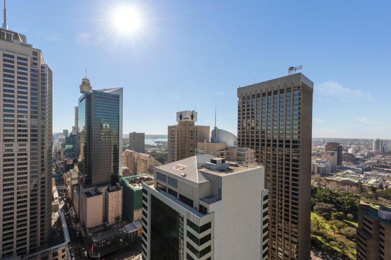 Meriton Suites Pitt Street, Сидни Екстериор снимка View from the 33rd floor of the Perth Hilton