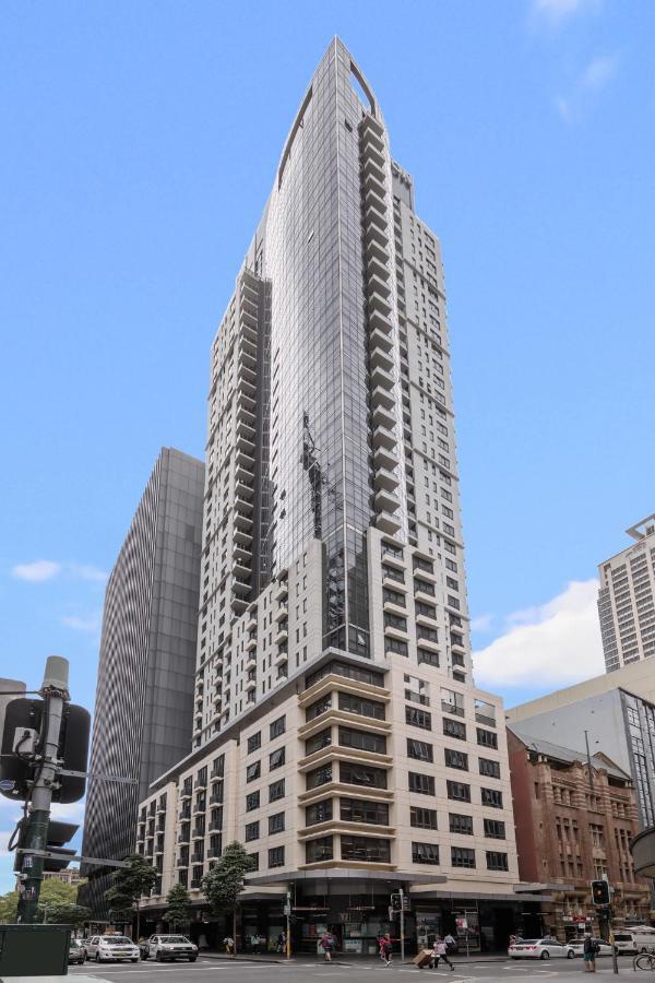 Meriton Suites Pitt Street, Сидни Екстериор снимка The building in 2017